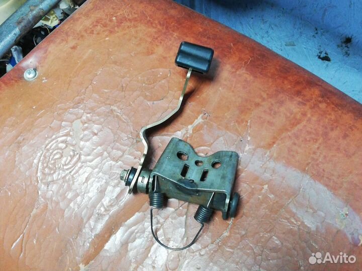 Рычаг салона Джили Эмгранд EC-7