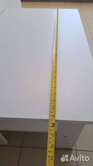 Журнальный столик белый