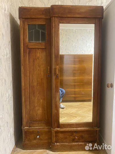 Платьевой шкаф