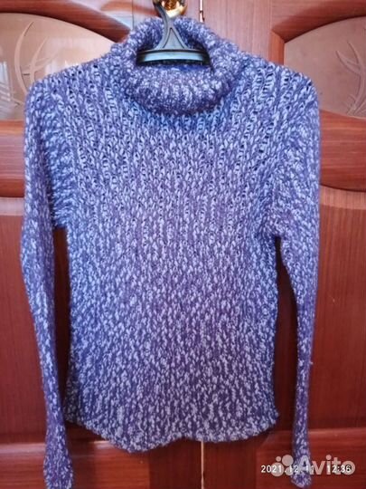 Свитеры р. 46-48 в ассортименте