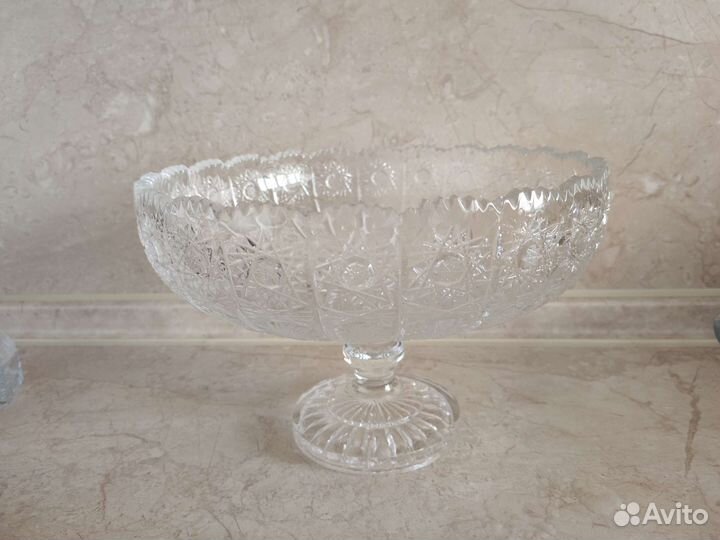 Хрустальная ваза