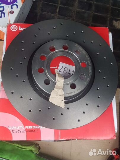 Тормозные диски колодки передние Brembo Октавия А7