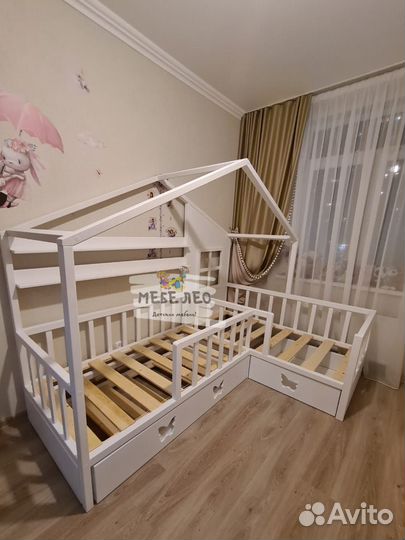 Детская кровать домик