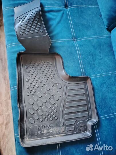Комплект ковриков Нива Тревел, оригинальные