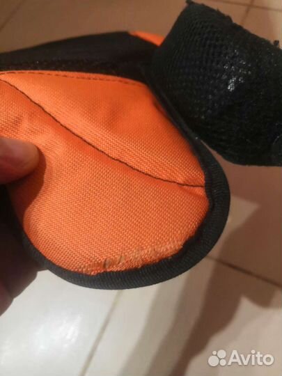 Защита шеи вратаря хоккей