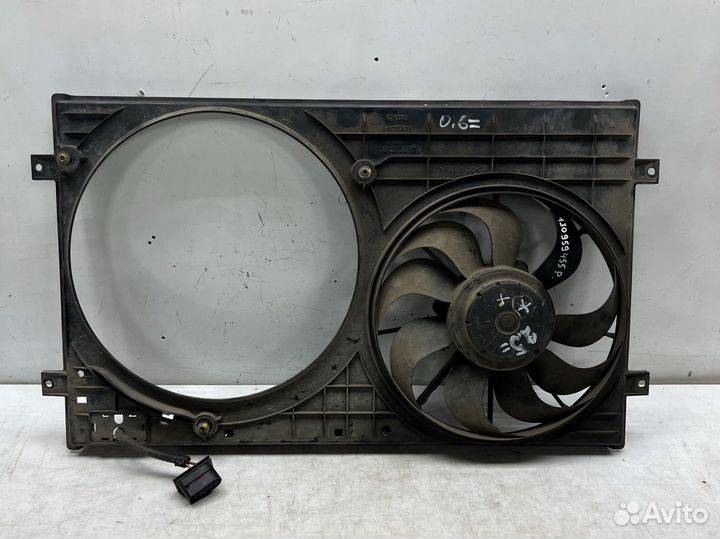 Вентилятор радиатора Volkswagen Golf 4