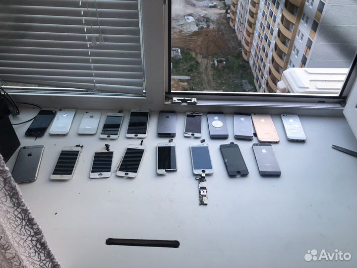 Дисплеи на айфон корпуса 5s