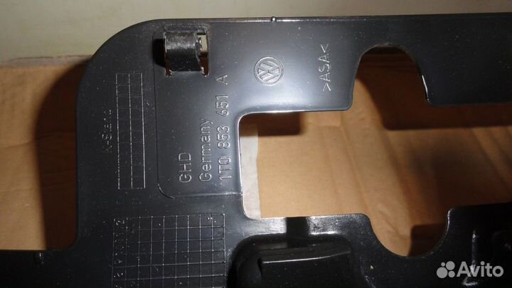 Решетка радиатора VW Touran/Caddy