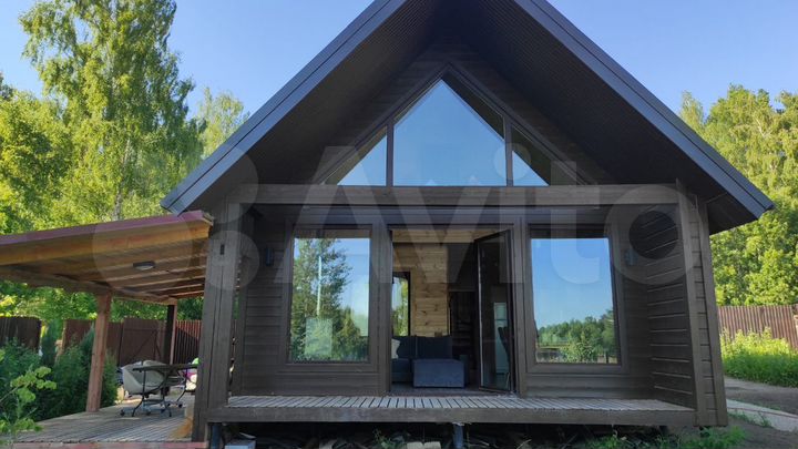 Дом 95 м² на участке 5 сот.