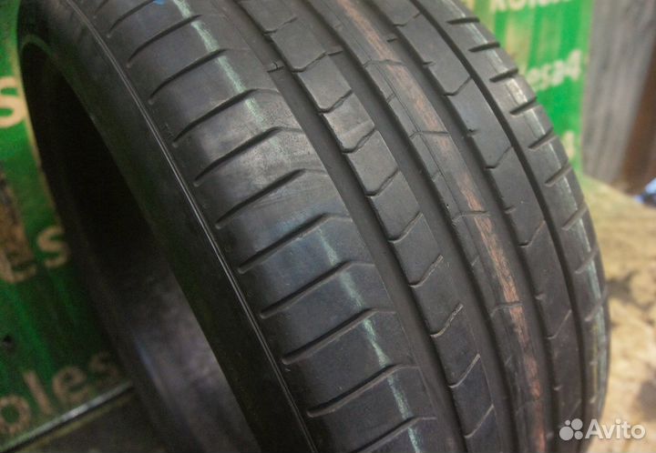 Pirelli P Zero PZ4 245/40 R19 94W