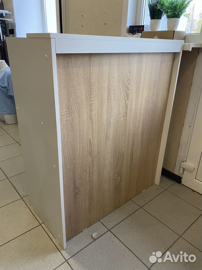 Стойка ресепшн