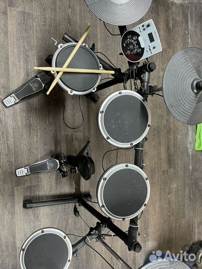 Электронная барабанная установка behringer XD8USB