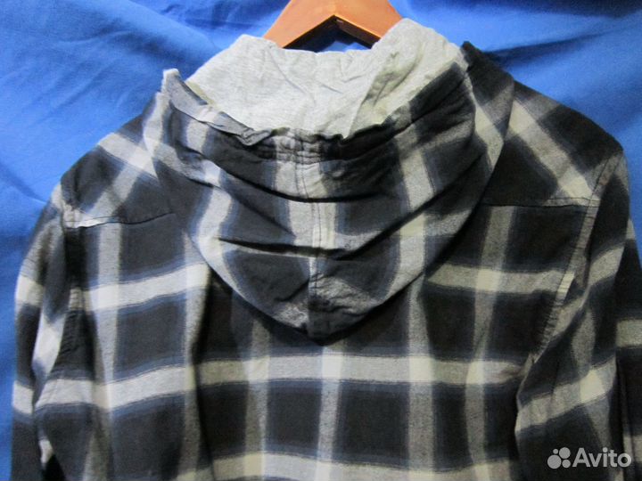 Теплая рубашка в клетку, с капюшоном