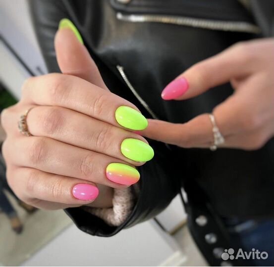 Маникюр в студии