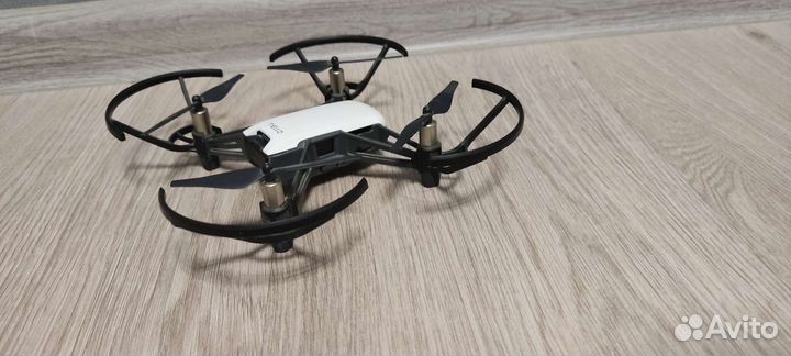 Квадрокоптер dji Tello
