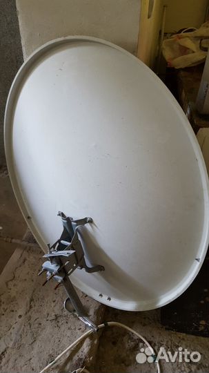 Тарелка спутниковая