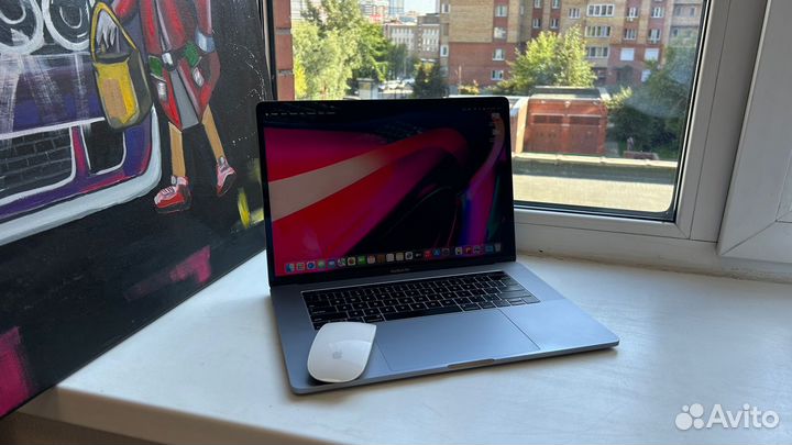 Macbook pro 15 2018 i9/32/1TB + Vega