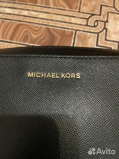 Продам сумку Michael kors