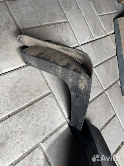 Брызговики toyota corolla 150 задние