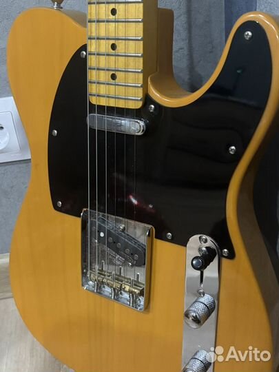 Электро гитара Vintage v52