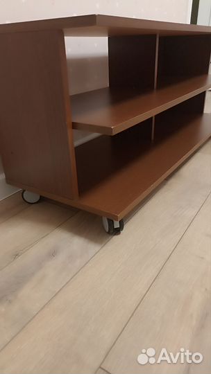 Тумба IKEA Benno на колесиках оригинал