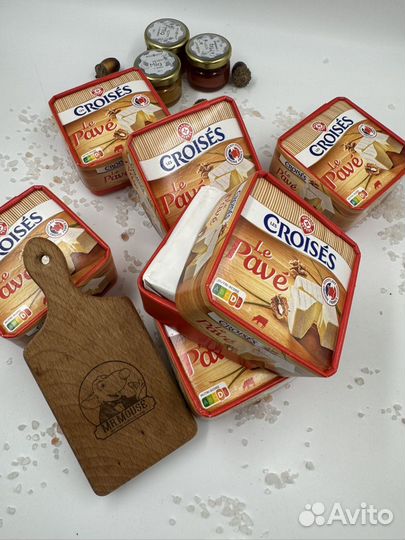 Бри сыр мягкий с белой плесенью из Франции