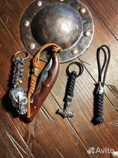 Темляк для ножа брелок