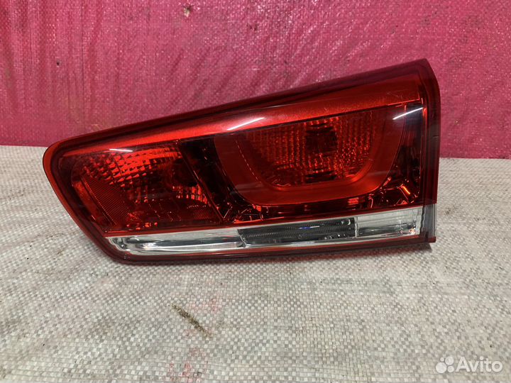 RIO 3 Фонарь Задний Правый Внутренний