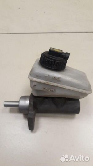 Главный тормозной цилиндр