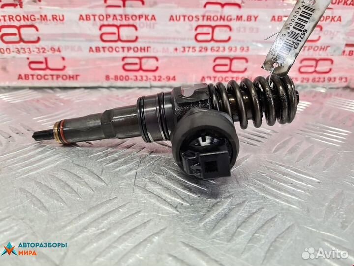 Форсунка Skoda Octavia (A4) рест. 2005 038130073AG