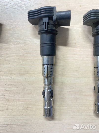 Катушка зажигания Volkswagen Touareg 7LA AXQ 4.2