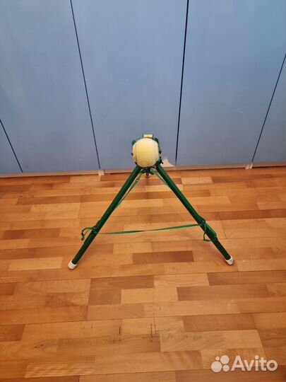 Тренажер для большого тенниса