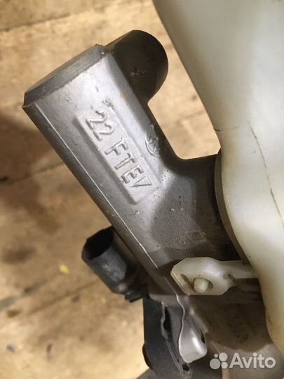 Главный тормозной цилиндр Volkswagen polo