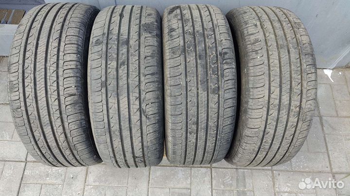 Nexen N'Priz AH8 215/55 R17