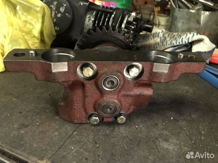 Насос масляный