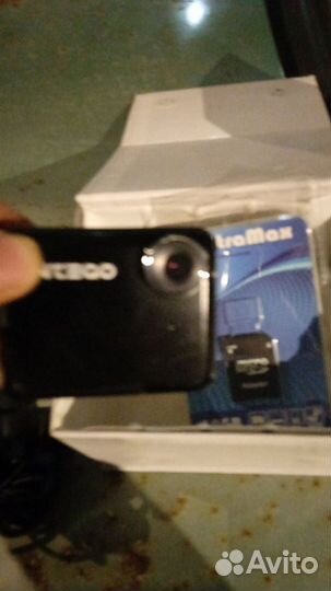 Автомобильный салонный видеорегистратор