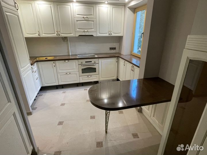 Столешница из камня (кварц, акрил)