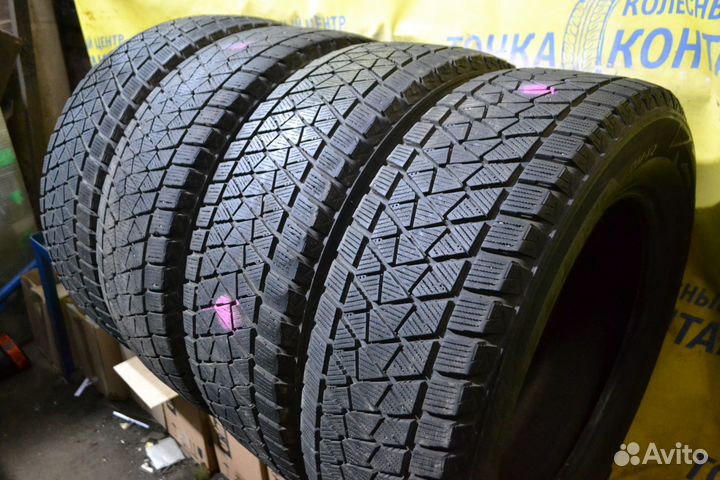 Bridgestone Blizzak DM-V2 225/65 R17