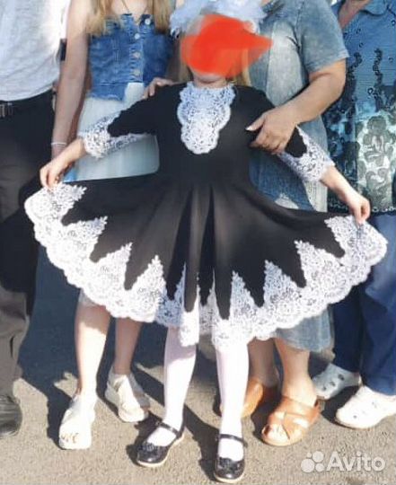 Продам школьное платье