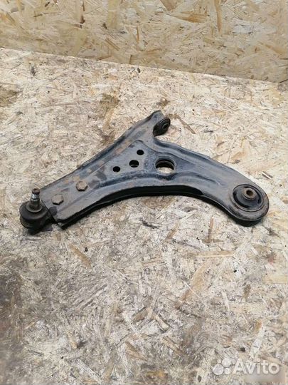 Рычаг передний левый Chevrolet Aveo