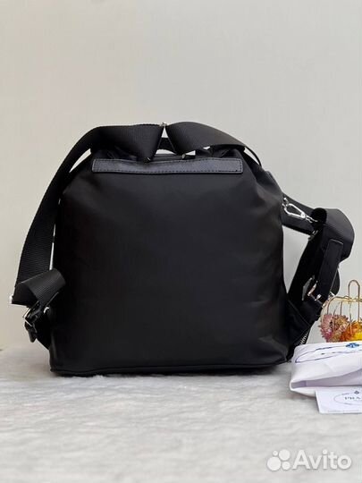 Рюкзак Prada re-nylon
