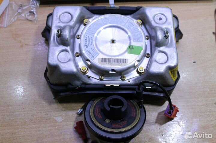 Подушка безопасности в рулевое колесо Audi