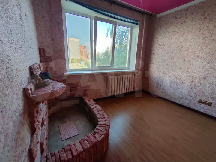 3-к. квартира, 65 м², 3/5 эт.