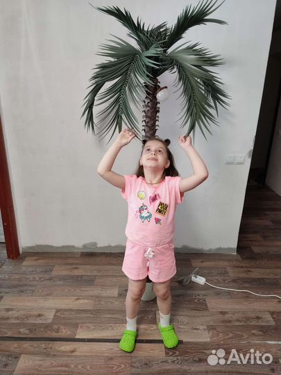 Искусственная пальма