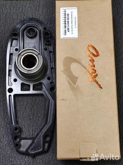 Основание помпы лодочного мотора Suzuki 40-50, 2,4 такта