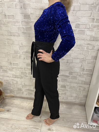 Комбинезон с пайетками