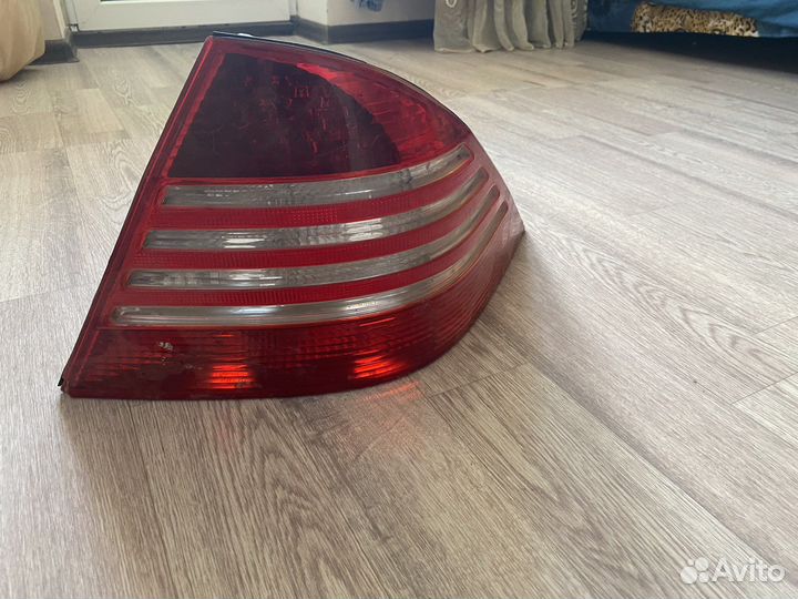 Фонари задние Mercedes