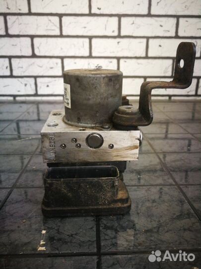 Блок абс (Насос) Ssangyong Actyon New D20DTF 2011