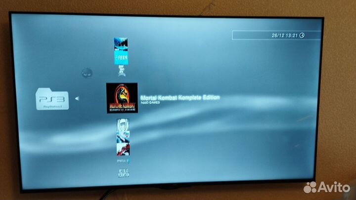 Продам PS3 320гб прошитая + игры