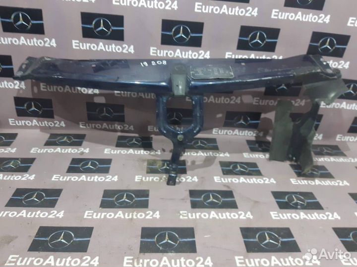 Рамка радиатора A2086200372 Mercedes-Benz CLK-Clas